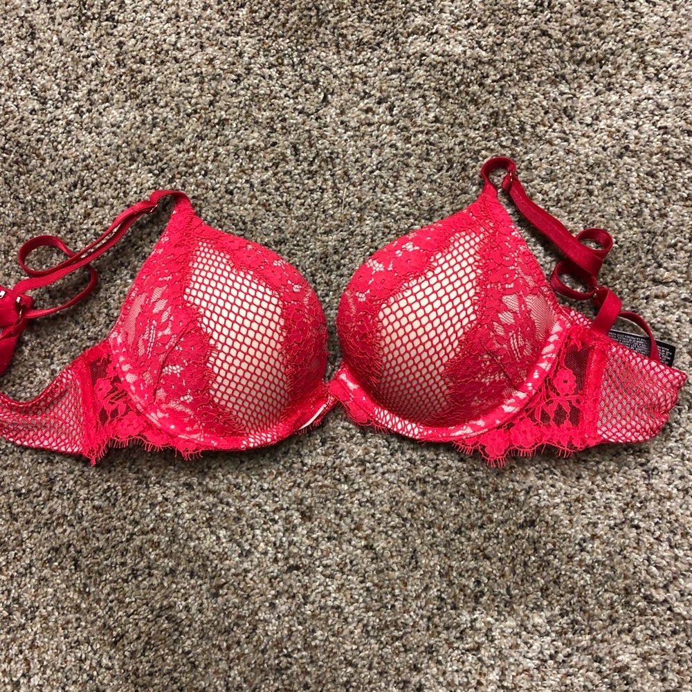 Victoria’s Secret red lace push up